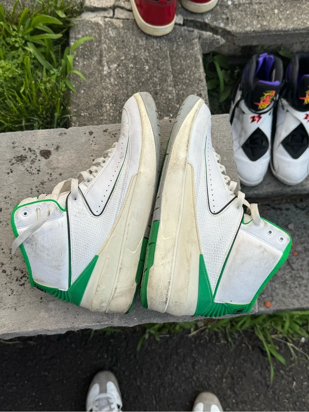 Jordan Retro 2’s in White and Green